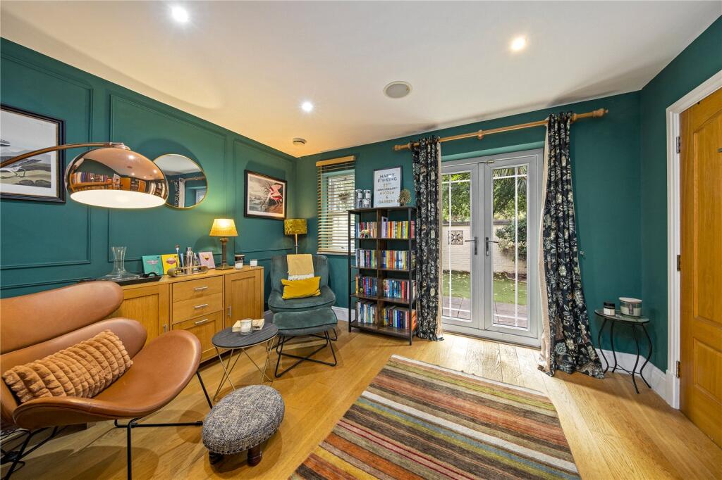 House in London - View 5