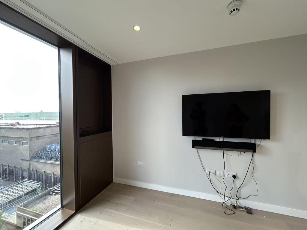 Western Building, Triptych Place, London