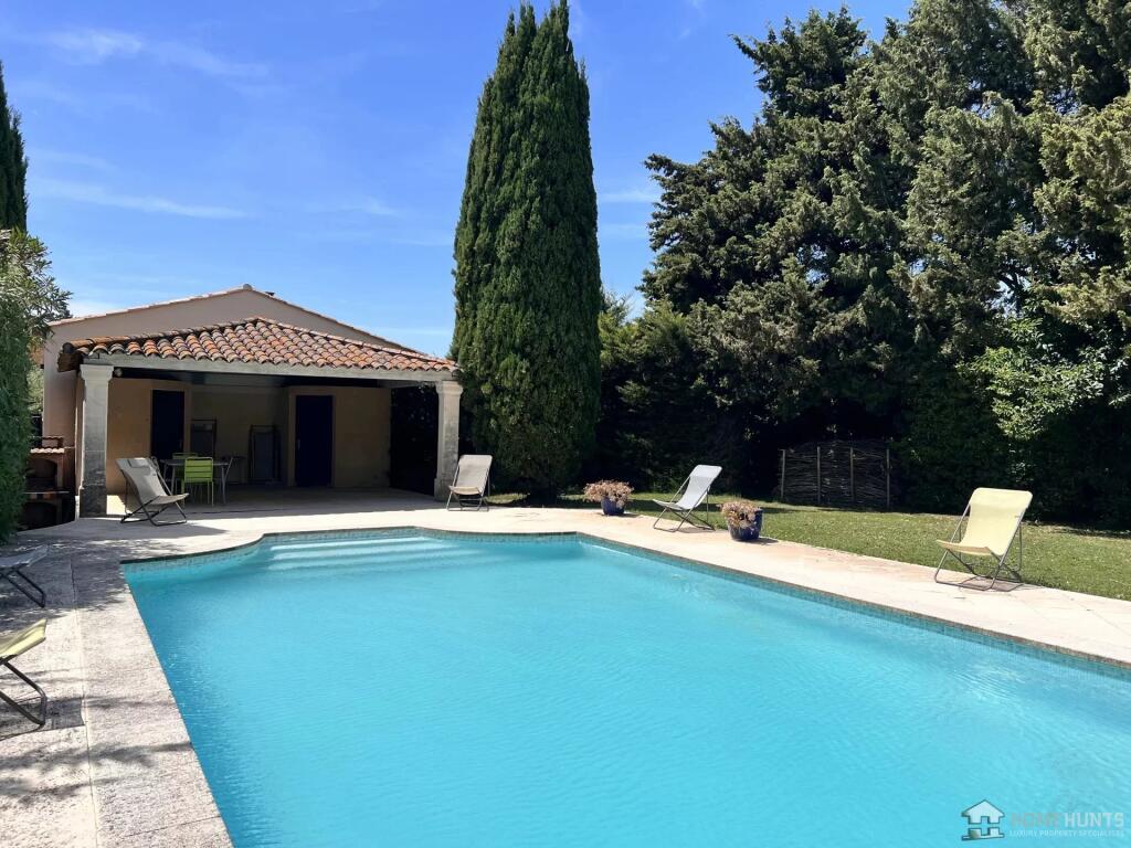 Main image of property: Provence-Alps-Cote d`Azur, Bouches-du-Rhône, Fontvieille