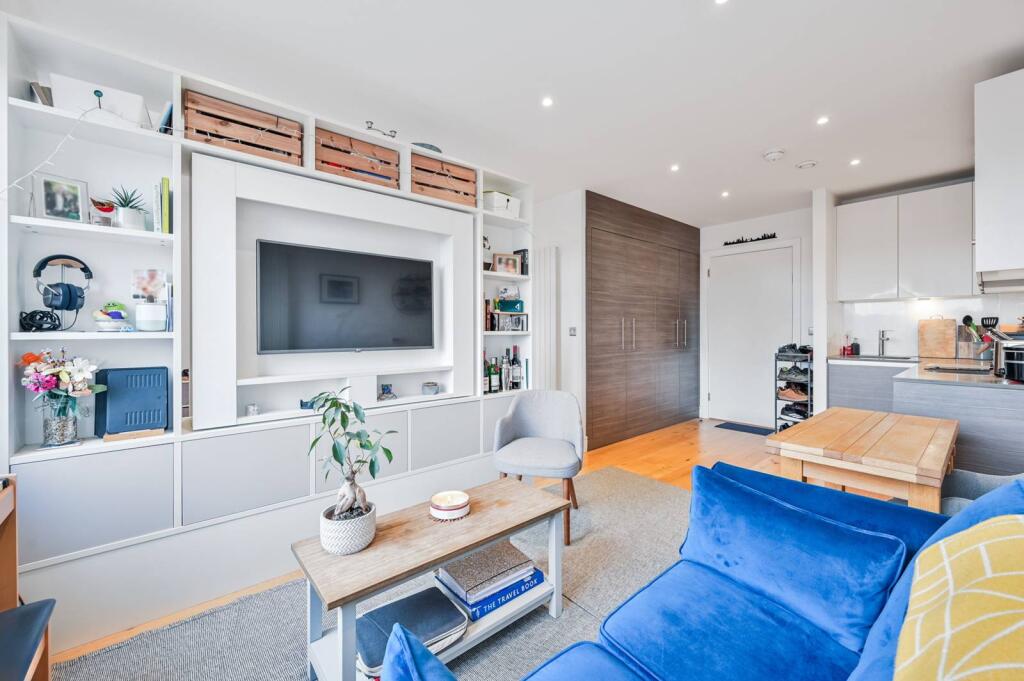 Main image of property: Molesworth Street, Lewisham, London, SE13