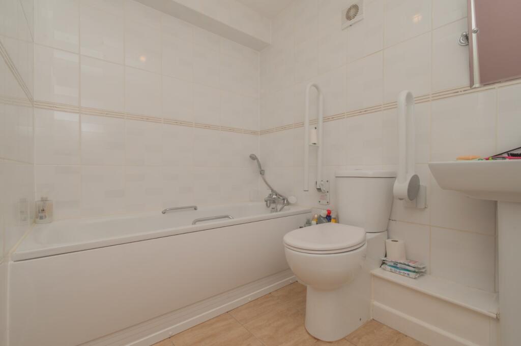 Apartment in Herne Bay, Hunter's Forstal, Eddington - More