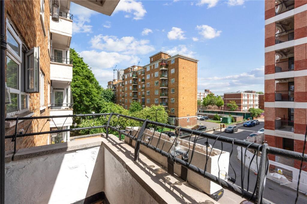Apartment in London - View 3
