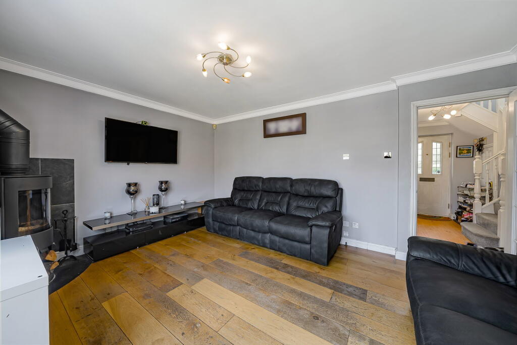 House in Tonbridge - More