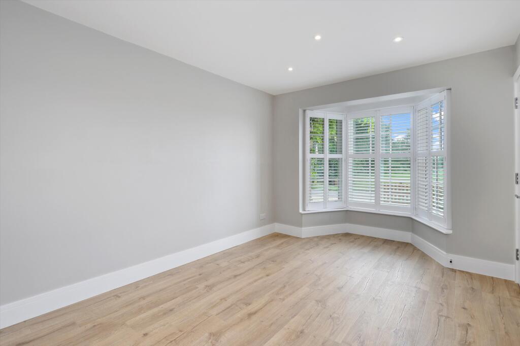 West End Lane, Esher, Surrey, KT10 – pohled 6