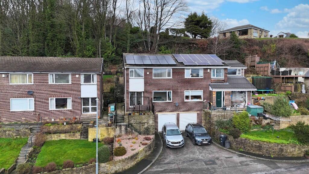 Main image of property: 18 Lane Ends Green, Hipperholme, HX3 8EZ