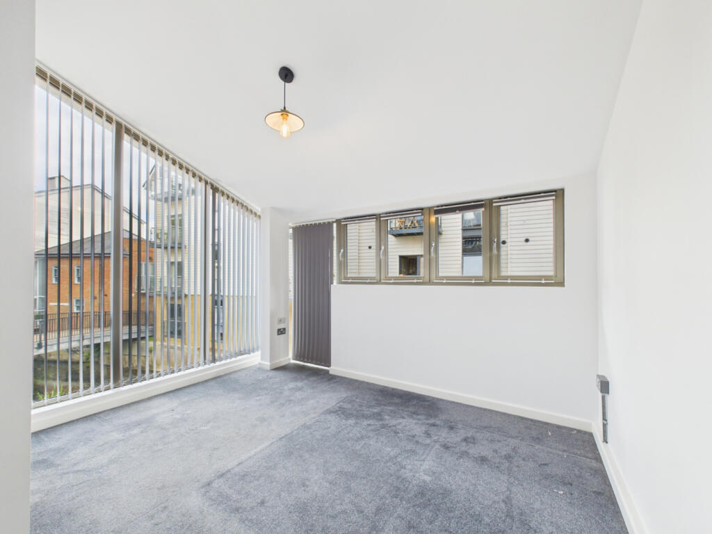 Apartment in Canterbury - More