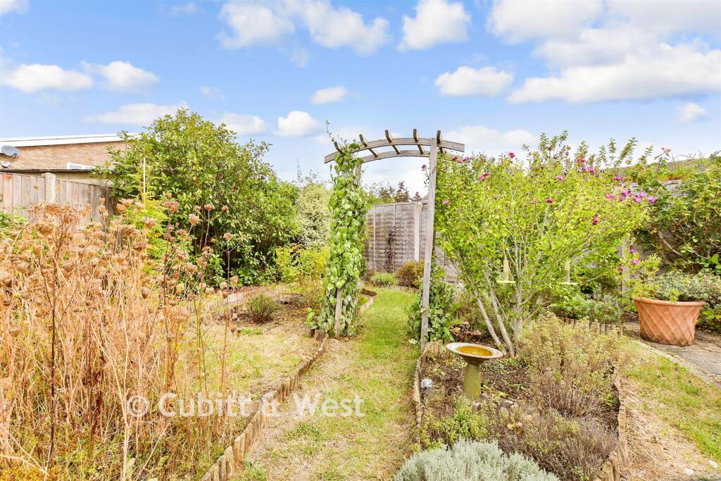 House in London - View 5