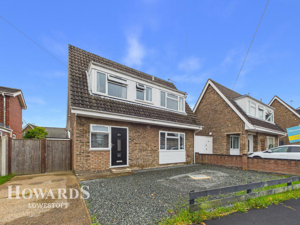 Main image of property: Herons Close, Oulton Broad