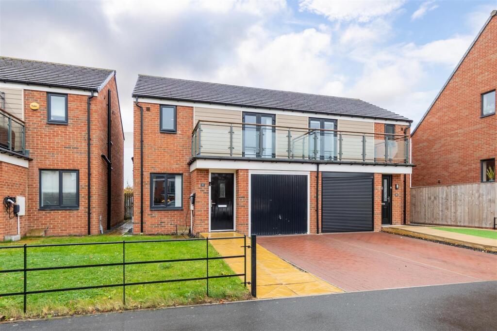 3 Bedroom Semi-Detached in NE13 9GA