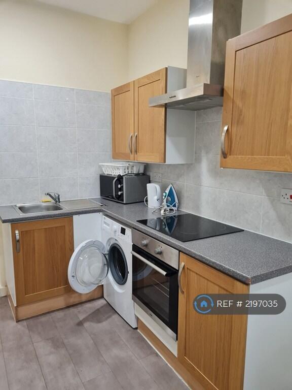 Studio flat for rent