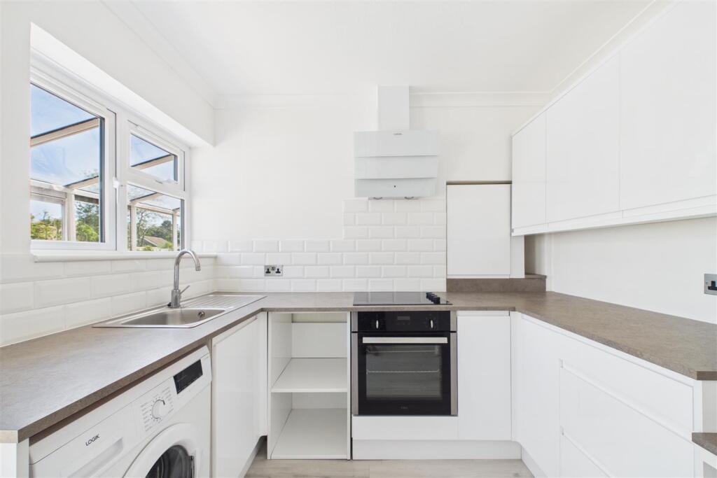 House in Arun, Aldwick - View 4