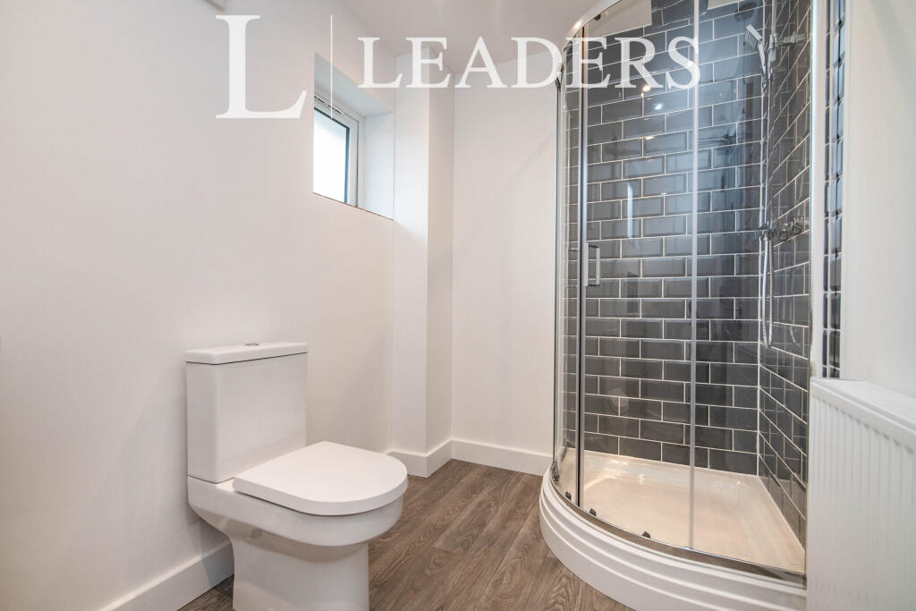 Additional image 7 of 19 Adams Hill, B32