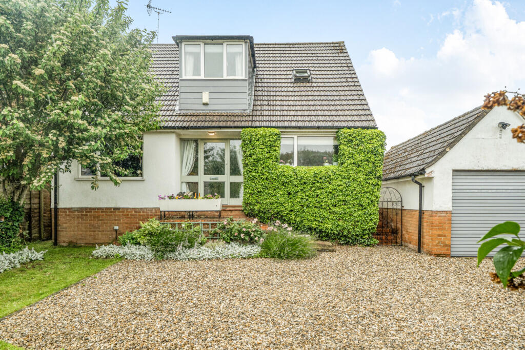 House in Purley on Thames, West Berkshire - View 2