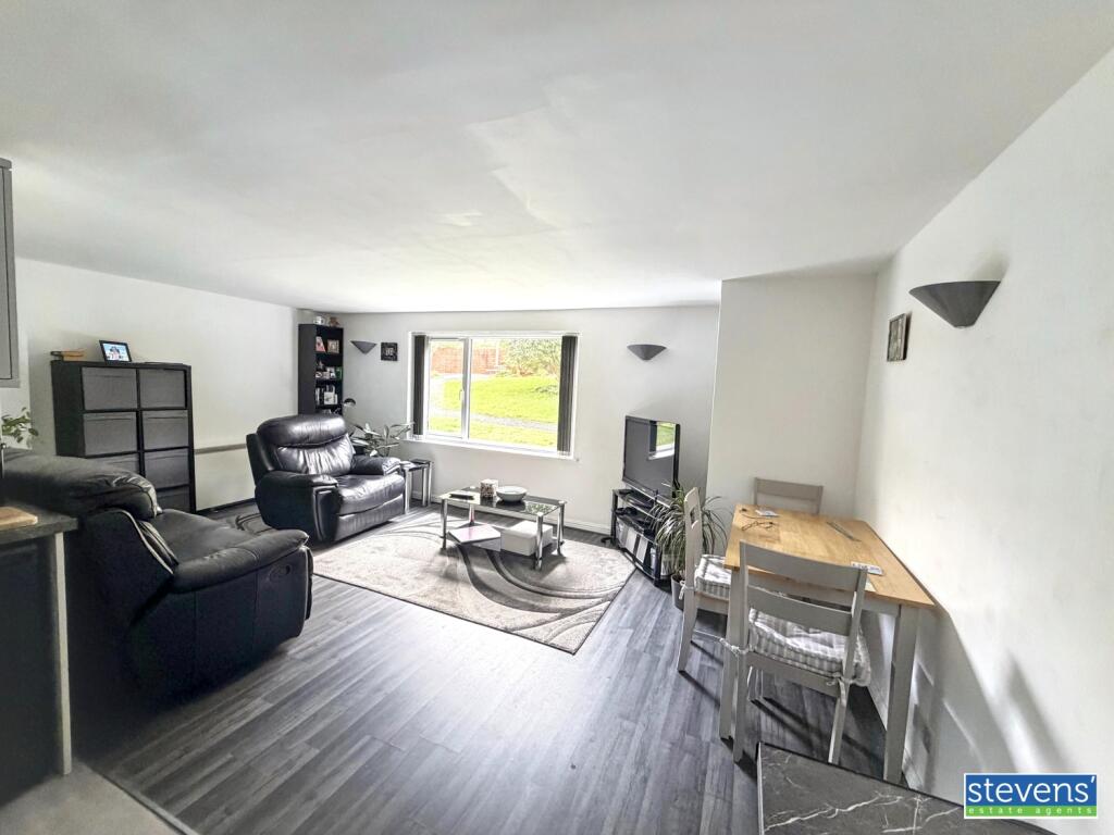 Apartment in Exeter - View 4