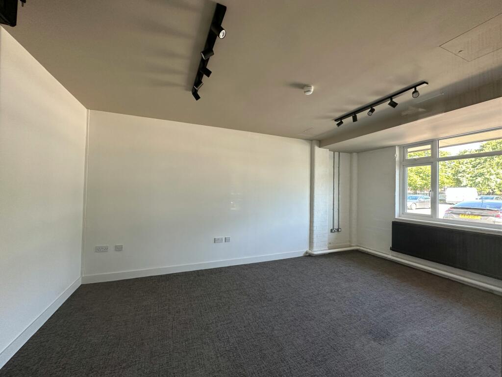 Base Business Space, Managed Office Space – L5