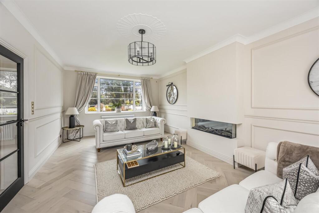 House in Worthing, West Sussex - View 4