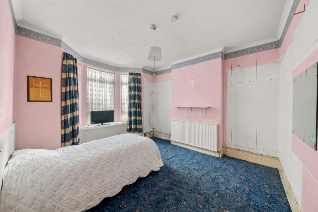 House in London, West Ealing, Hanwell - More