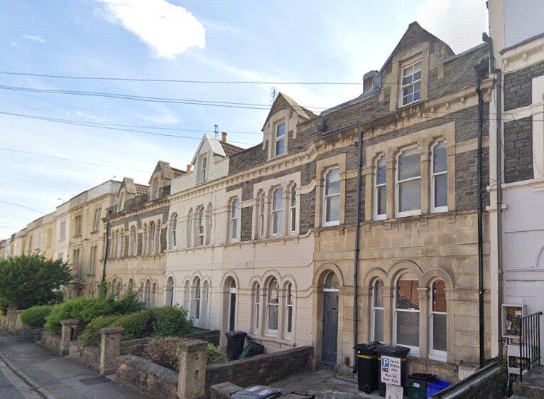 6 bedroom house for rent