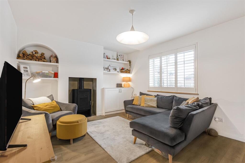 House in East Hertfordshire, Hertford Heath - View 3