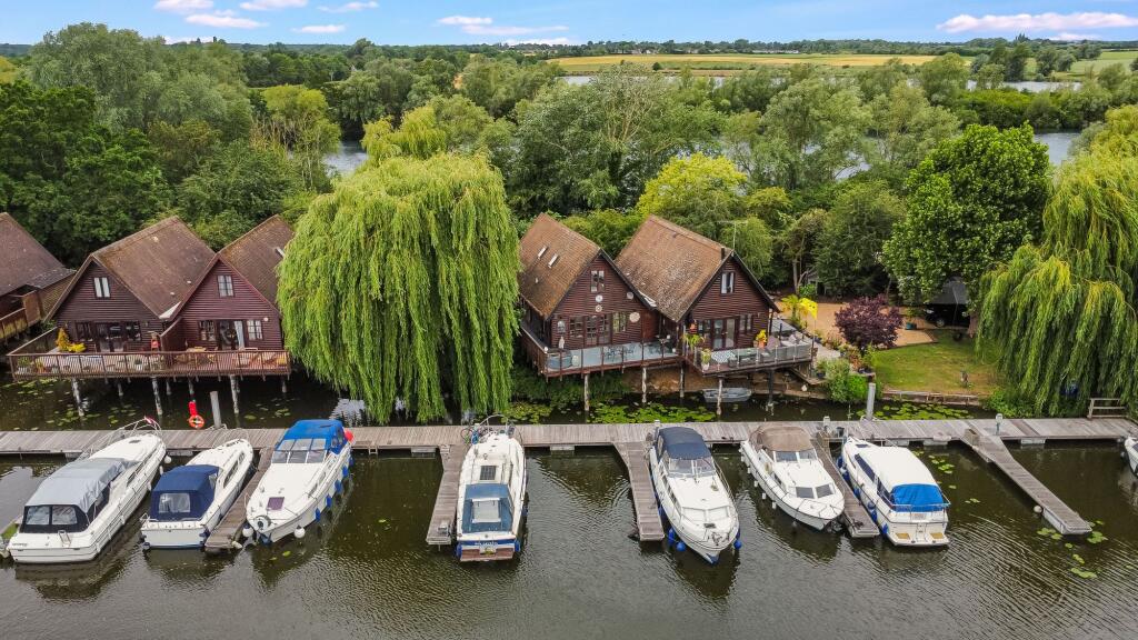 House in St Neots, Buckden - View 4