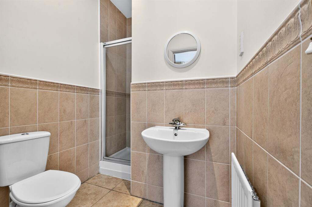 Mosquito Way, Hatfield photo 3