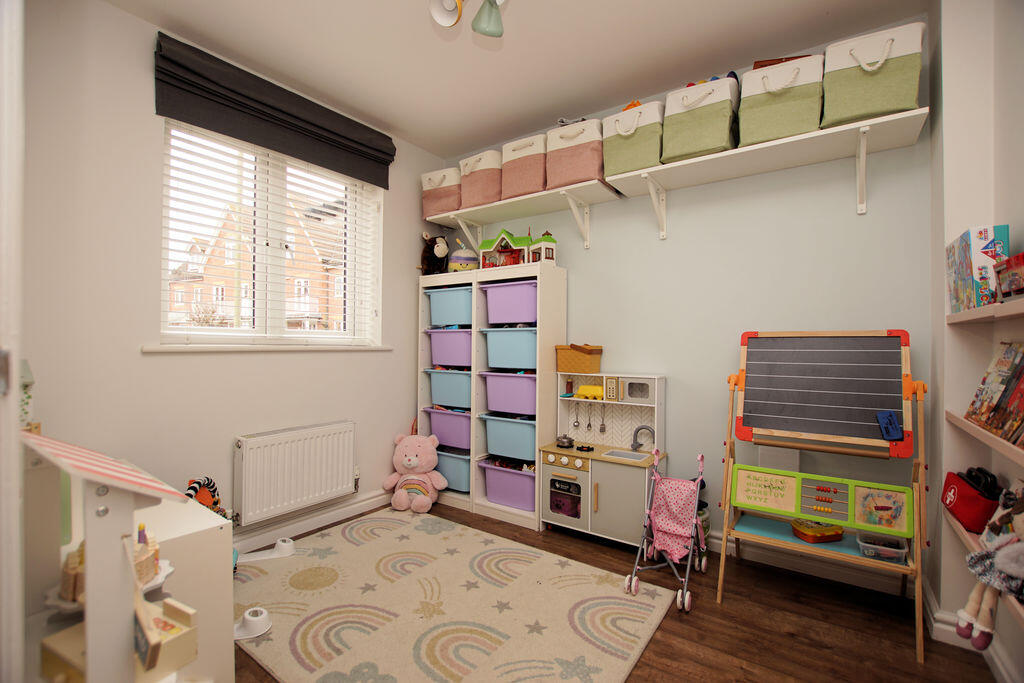 Magister Drive, Lee-On-The-Solent, PO13 - View 6