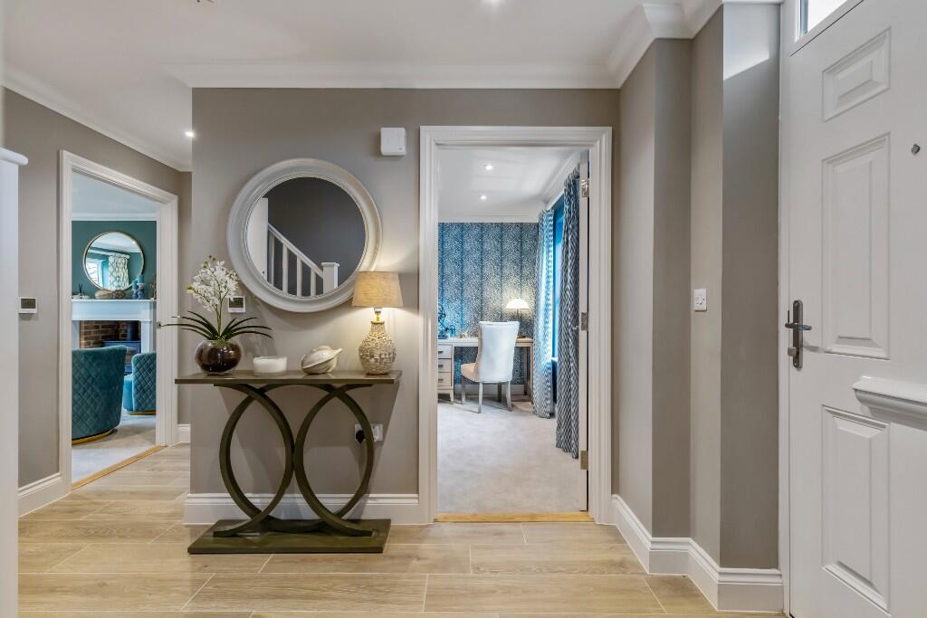 7, Vanguard Crescent, Martlesham Heath, Ipswich,
Suffolk, 
IP5 4BE photo 2