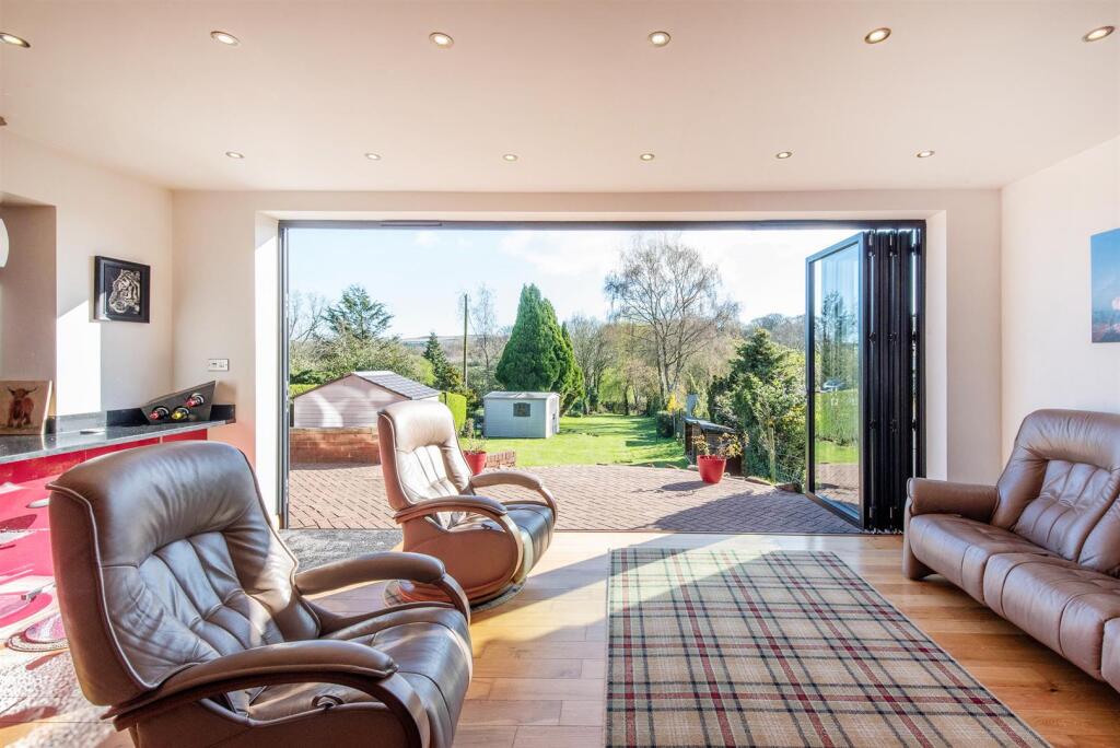 House in Preston - View 5