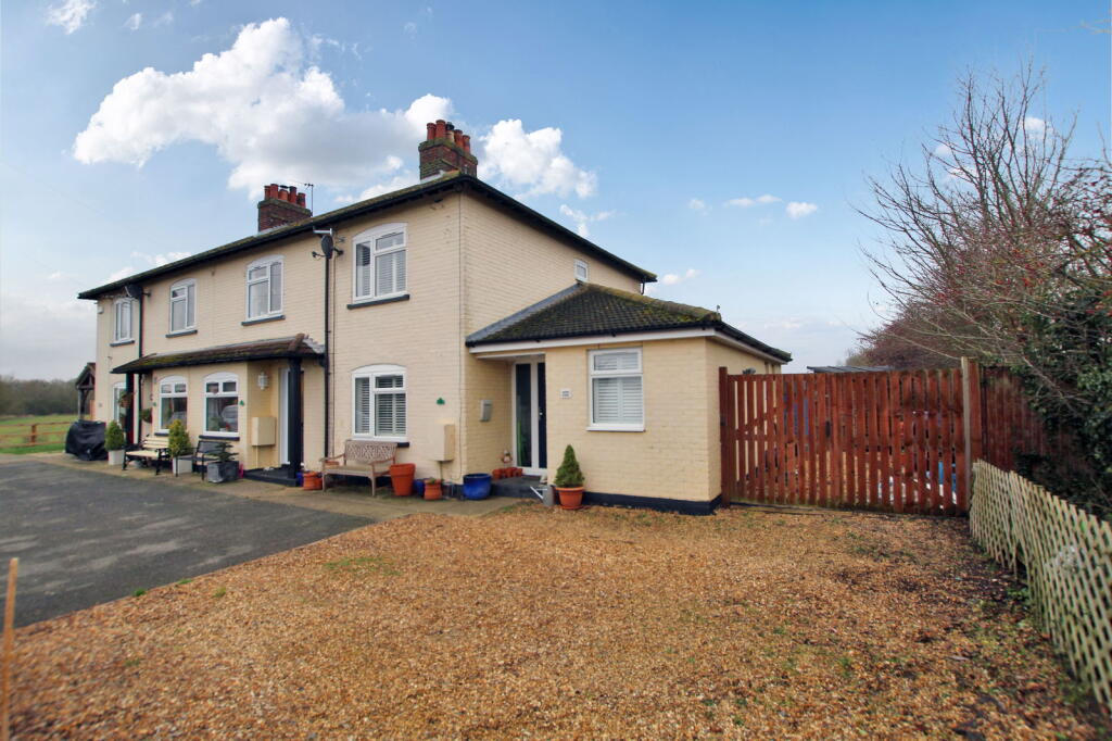 Main image of property: Blunham Road, Moggerhanger