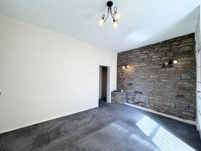 32 Hough Lane, Bromley Cross, BL7 9DA photo 3