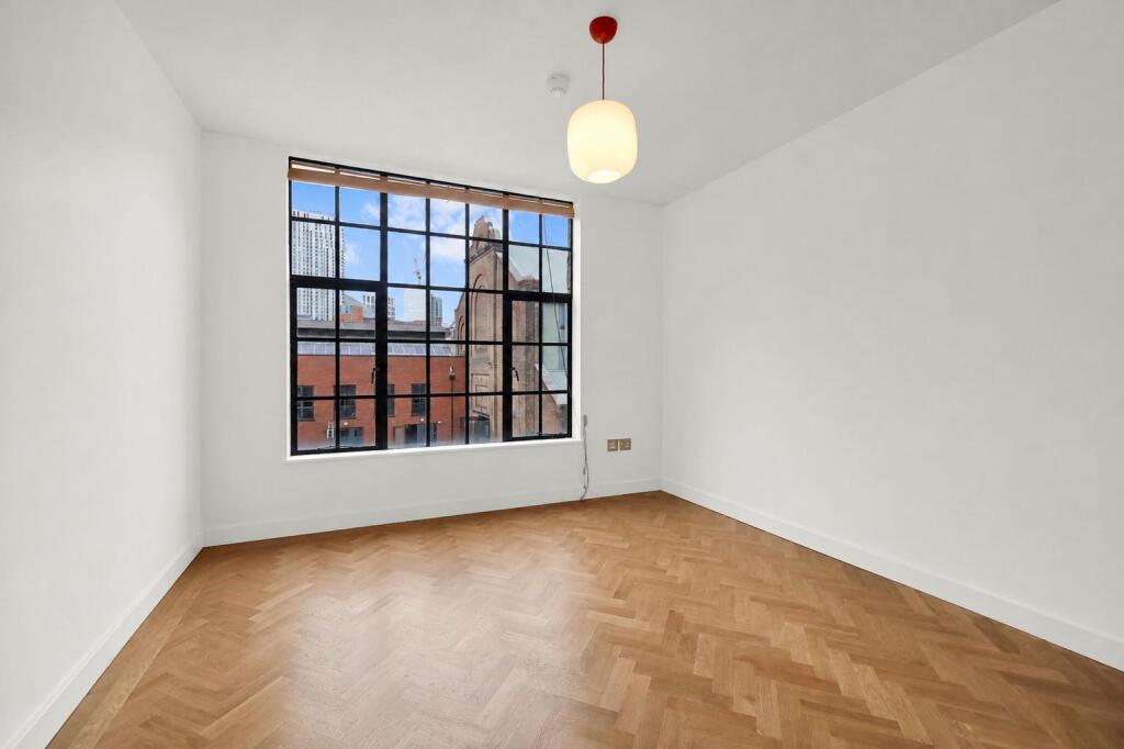 Apartment in London - More