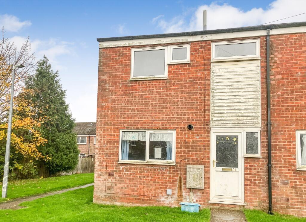 Main image of property: No, 21 Hiles Avenue, Winterton, Scunthorpe DN15 9XY