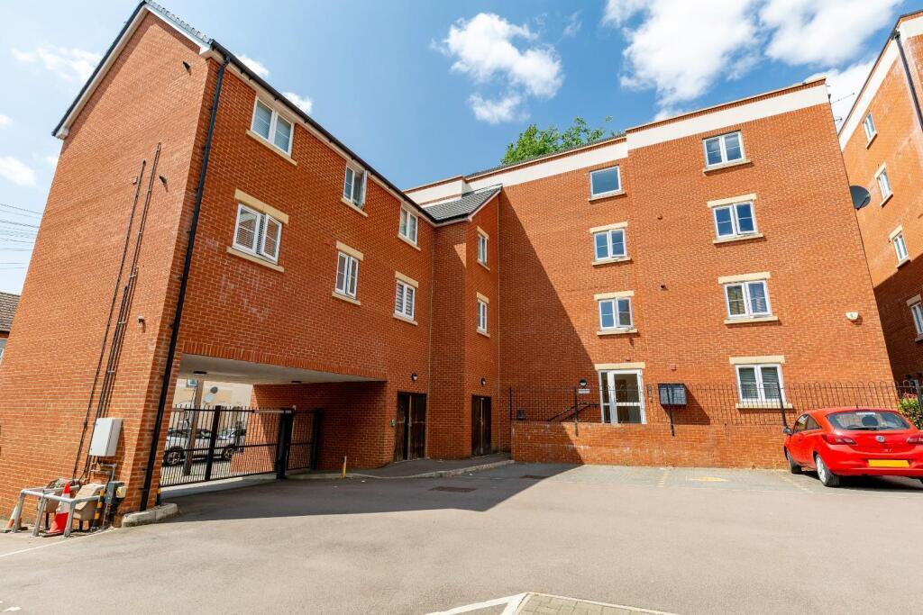 Main image of property: St James Park Road, Northampton, NN5