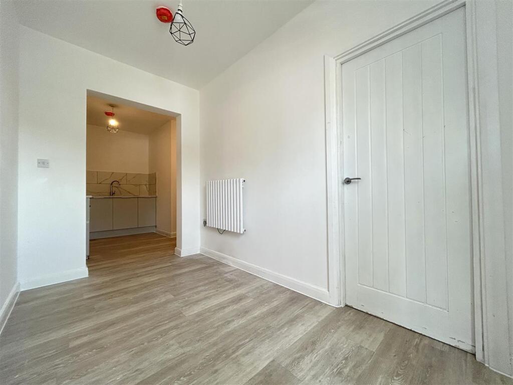 Apartment in Colchester - More
