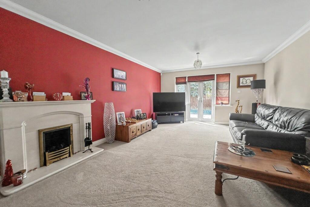 Verwood photo 4