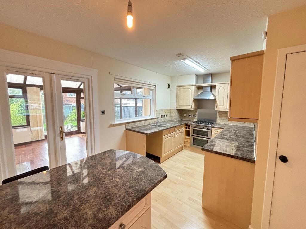 House in Paisley, Renfrewshire - View 4