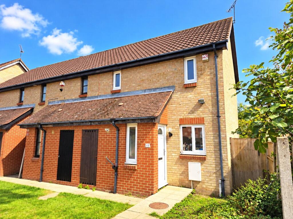 2-bed terraced on Bristol Close, Rayleigh, Essex, SS6, £295,000