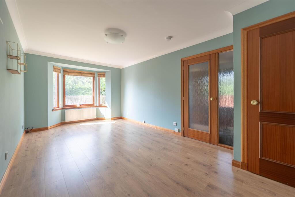 House in Perth - View 4