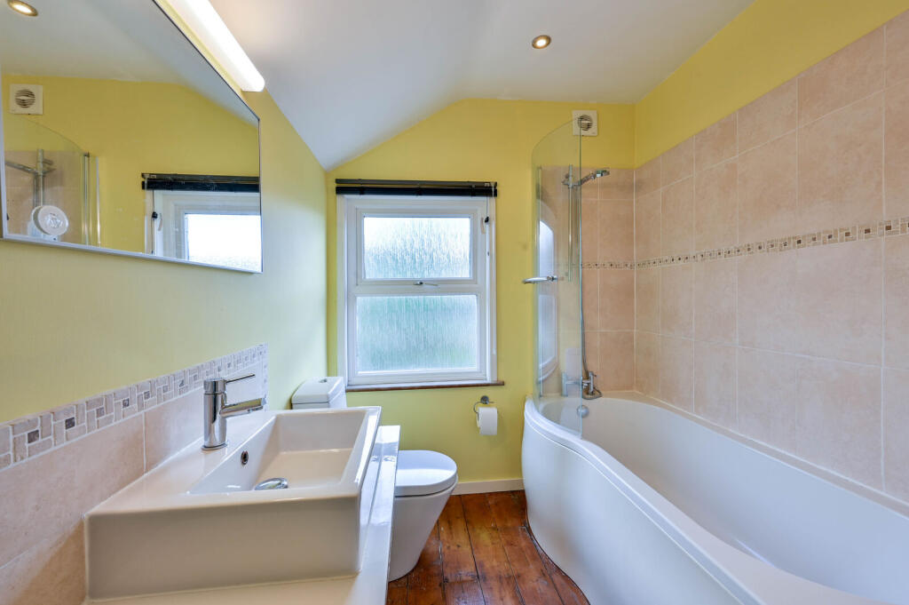 Ludlow Road, Guildford, GU2 - More