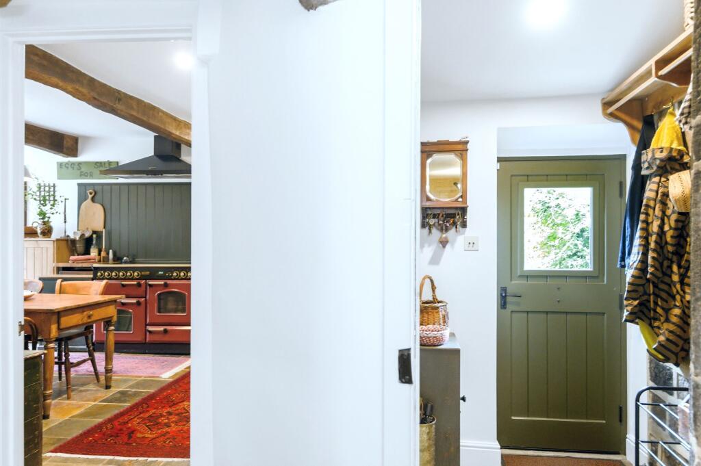 House in Oldham - View 4