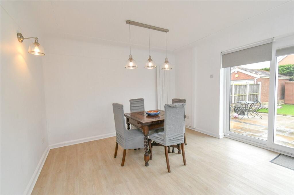 House in Wirral, Liverpool City Region - View 5