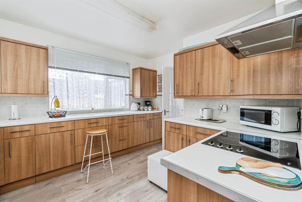House in Southampton - View 2