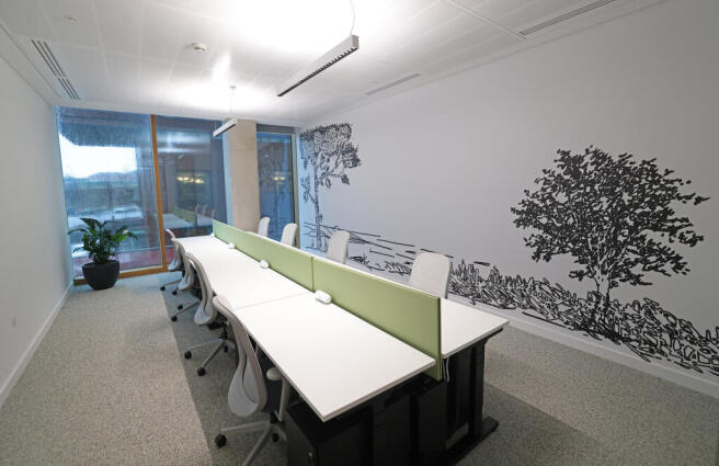 8 Person Office
