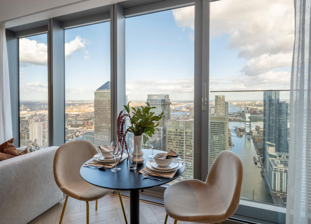 Apartment in London, Millwall, Canary Wharf - More