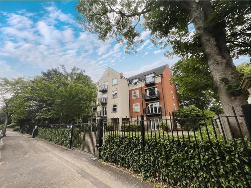 Main image of property: Stoneleigh, Knighton Park Road, Stoneygate