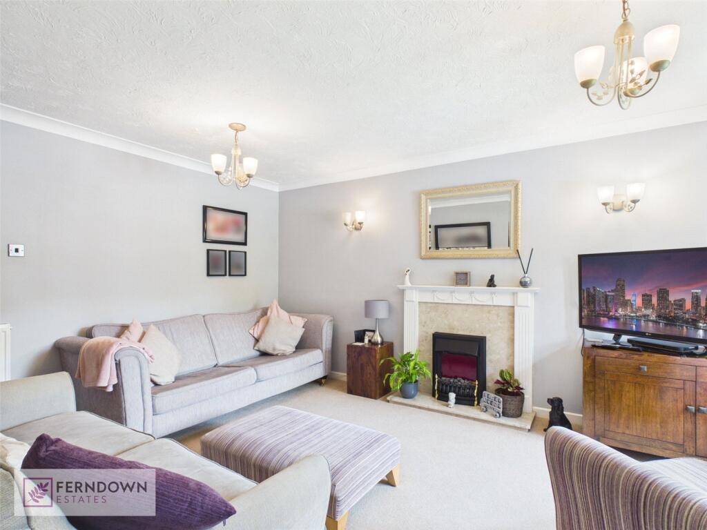 Wolverton Road, Marston Green, Birmingham, West Midlands, B37 photo 3