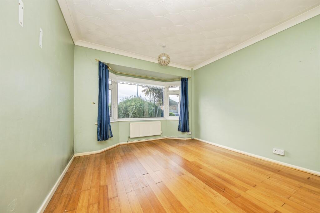 Kreswell Grove, Harwich photo 4