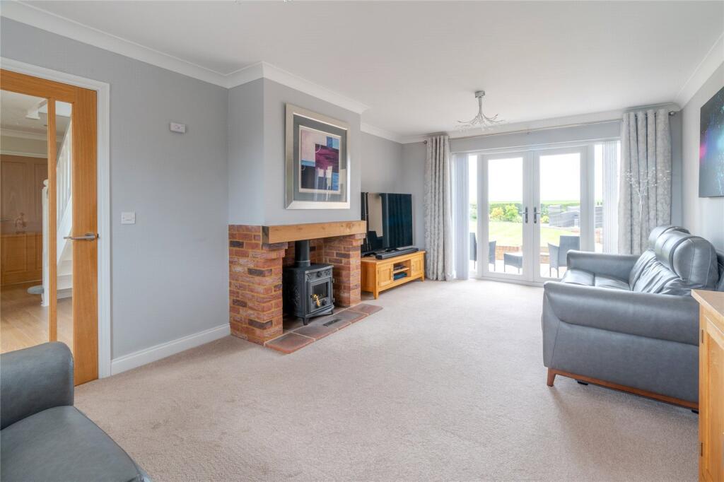 Combs, Stowmarket, Suffolk, IP14 photo 2