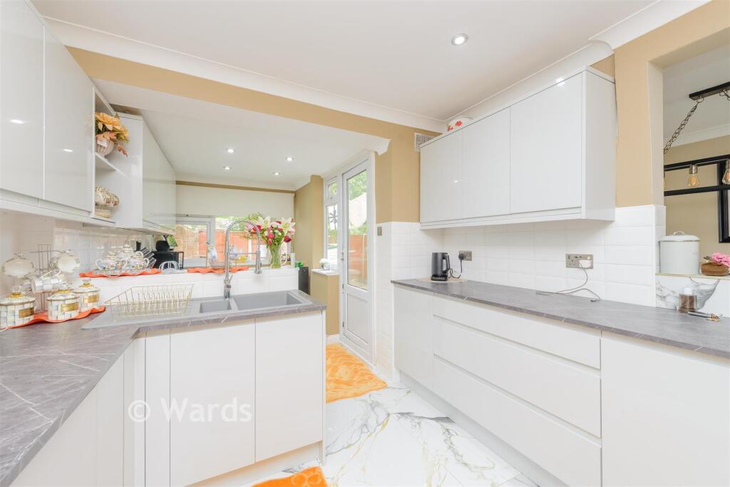 House in Chatham, Medway - View 3