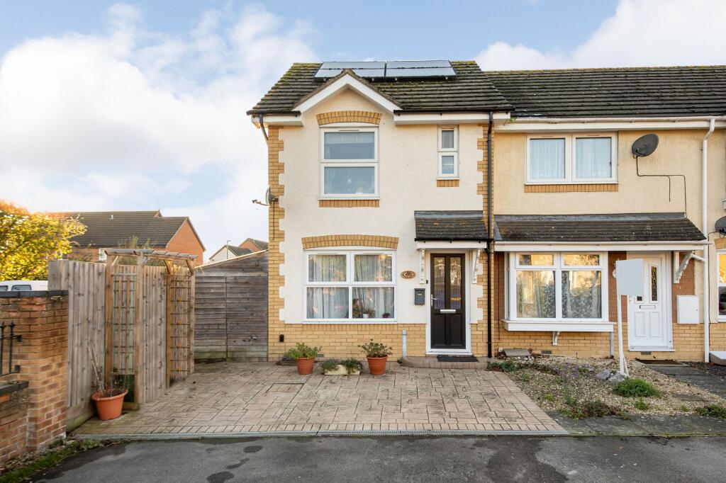 2-bed terraced on Jordan Close, Didcot, OX11, £315,000